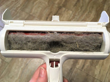 Load image into Gallery viewer, Fur Buster Pet Hair Remover Roller