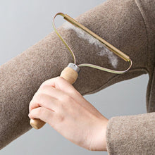 Load image into Gallery viewer, Eco Friendly Lint Remover